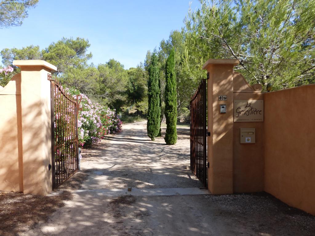 La Genestiere Bed & Breakfast Clermont-lʼHérault Dış mekan fotoğraf